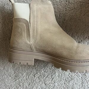 Steve Madden Tan Suede Ankle Boots